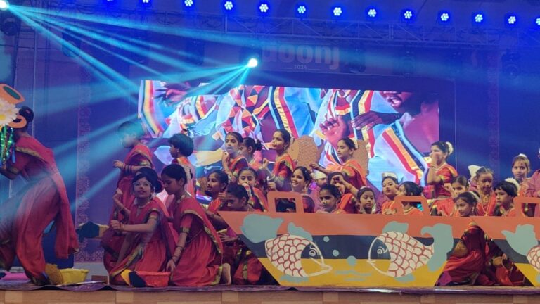 वार्षिकोत्सव समारोह  : जिंदगी एक सफर है सुहाना…..नौनिहालों के अभिनय को देख लौट आया बचपन