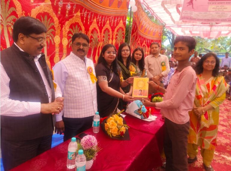 रविवार को उच्च प्राथमिक विद्यालय ददरिया क्षेत्र बड़ोखर खुर्द जिला बांदा में आज अंतरराष्ट्रीय महिला दिवस