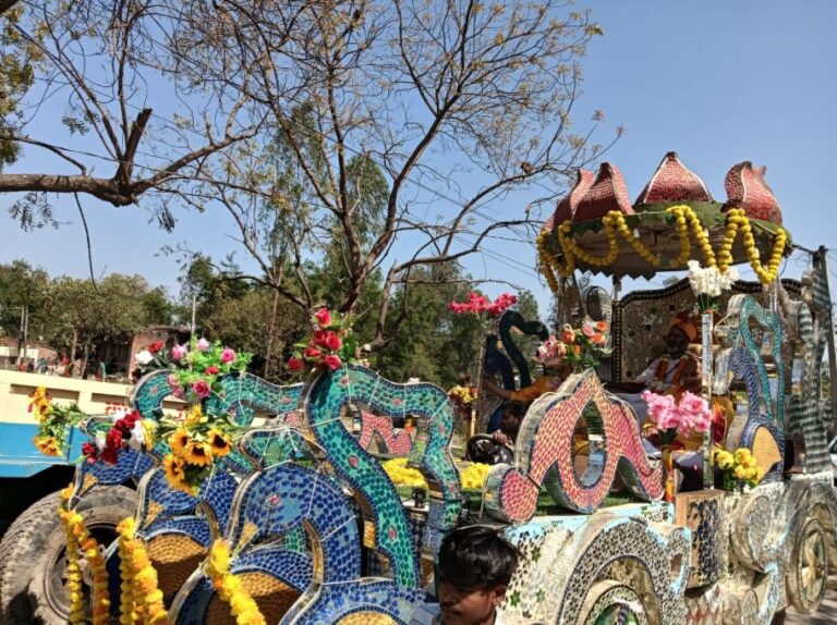 दिव्य कलश यात्रा से गूंज उठा रामनाथपुर