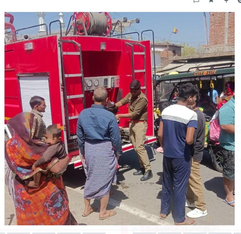 प्रयागराज से अमेठी लाया गया पवित्र त्रिवेणी संगम का जल