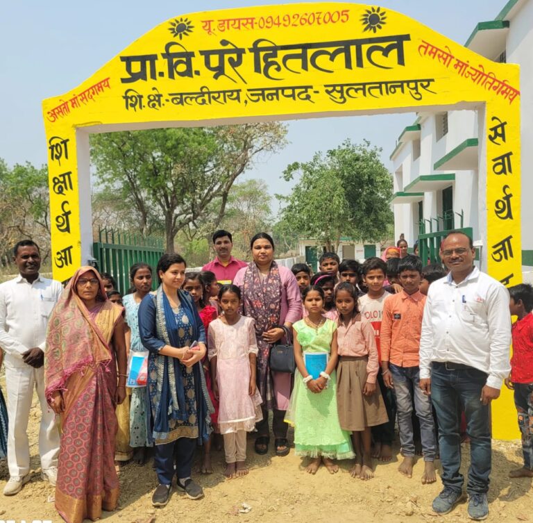 खण्ड शिक्षा अधिकारी ने किया कक्षा कक्ष का उदघाटन