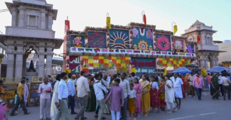 अयोध्या के राम मंदिर पथ पर हुई मांस और शराब की दुकानें बंद